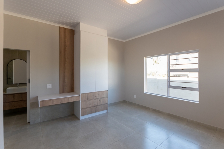4 Bedroom Property for Sale in Country Club Western Cape